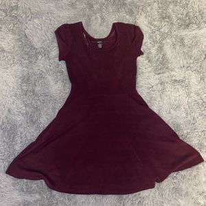 Super cute rue 21 dress. fitting and flows off at hips. super flattering